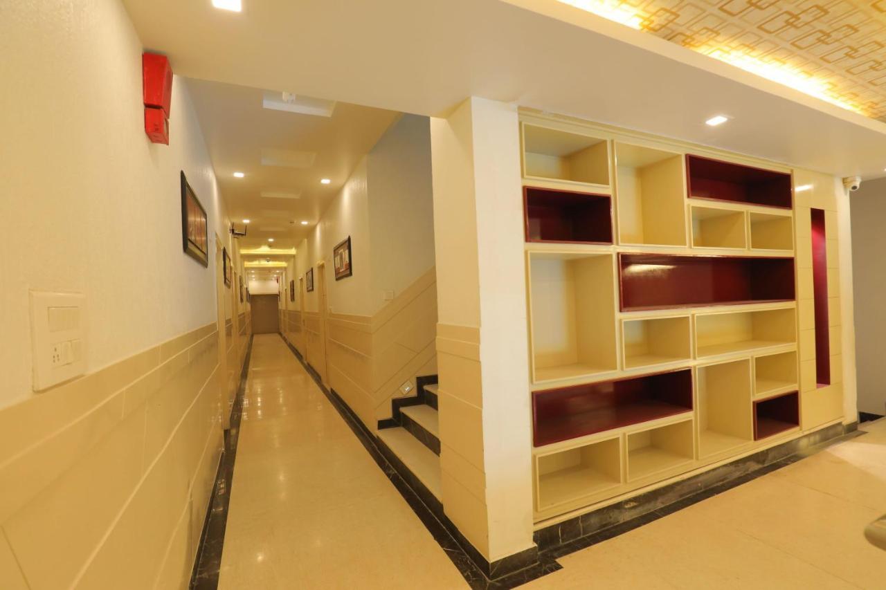 Hotel Sahib'S Red Carpet - Family & Corporate Hotel Chain Agra  Extérieur photo